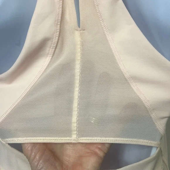 128. Lululemon Run: Make It Count Tank,
Parfait Pink, Size 8, Removable Pads EUC - Picture 7 of 10